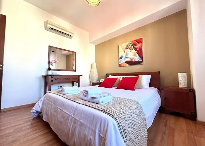 One Bedroom Flat In شقة *