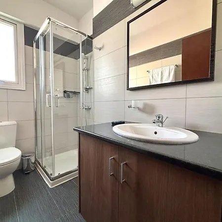 דירה One Bedroom Flat In *